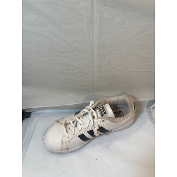 Adidas size 6 - Picture 4 of 14